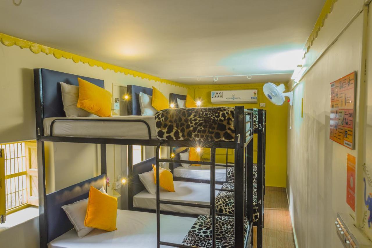Zostel Jodhpur- Clock Tower Hostel Jodhpur  Ngoại thất bức ảnh