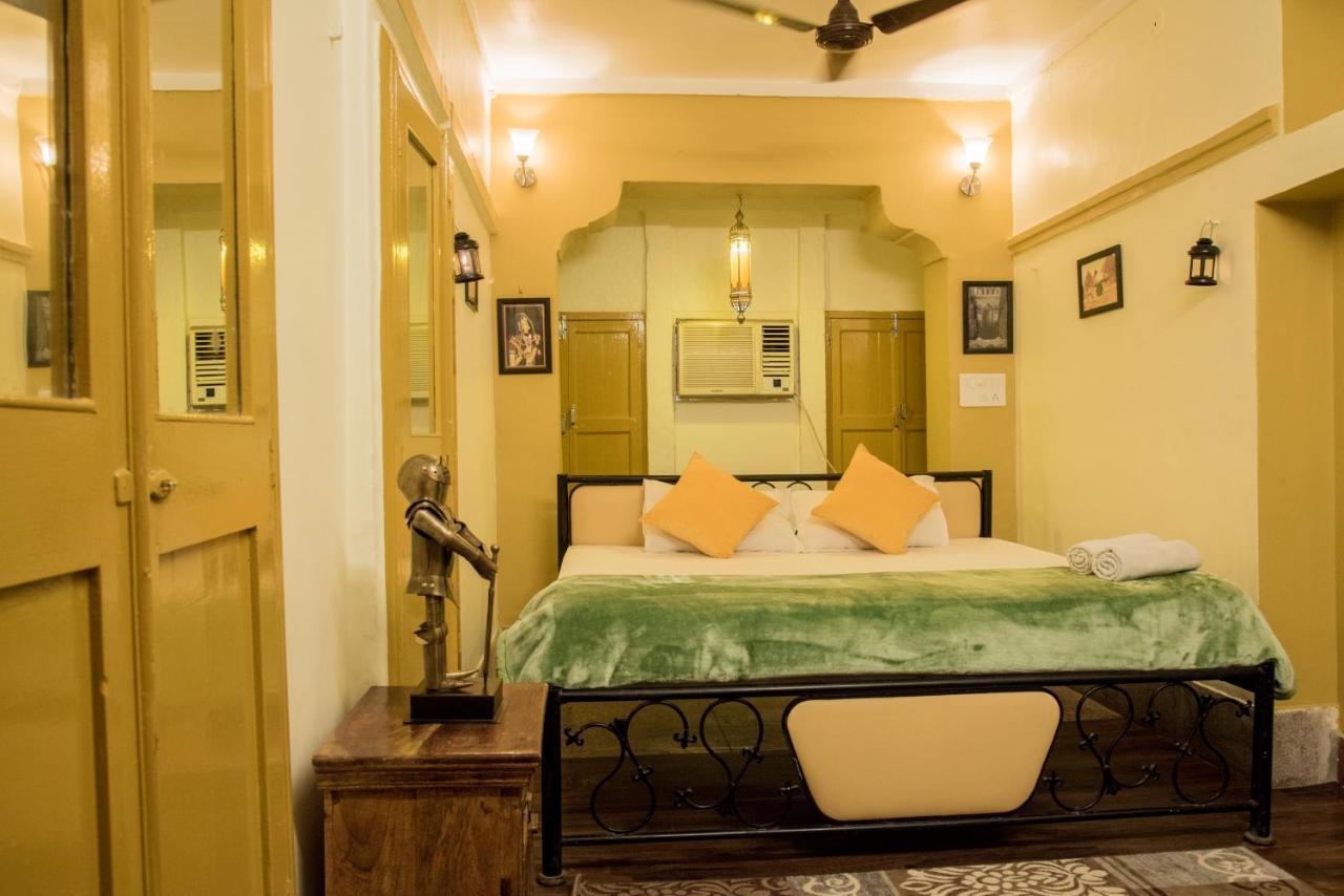 Zostel Jodhpur- Clock Tower Hostel Jodhpur  Ngoại thất bức ảnh